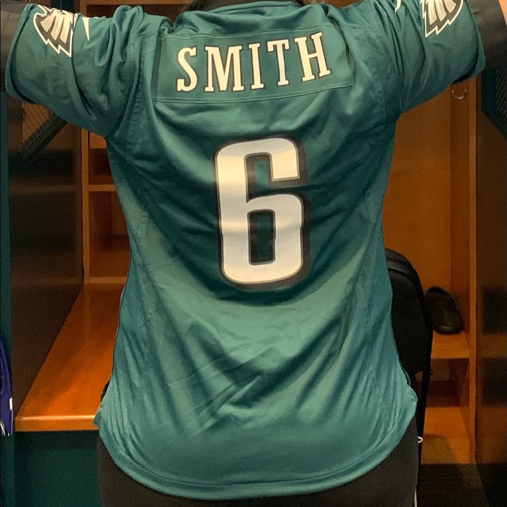 NFL Philadelphia Eagles DeVonta Smith Jersey Men’s - Medium